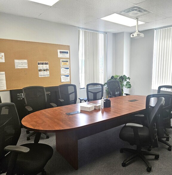 More Photos Of 303 8 St E, Brooks Office For Sale