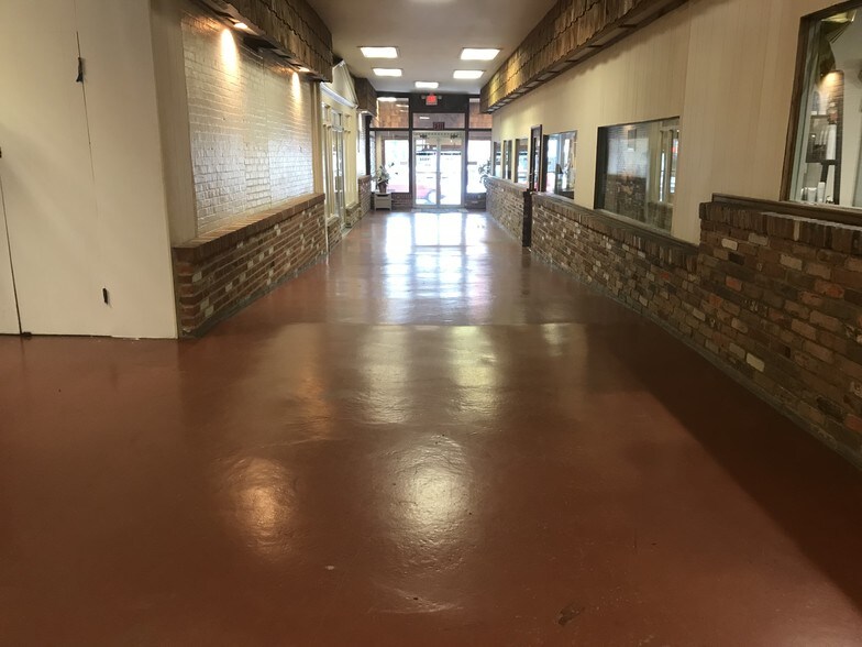More Photos Of 208 E King St, Shippensburg Unknown For Lease