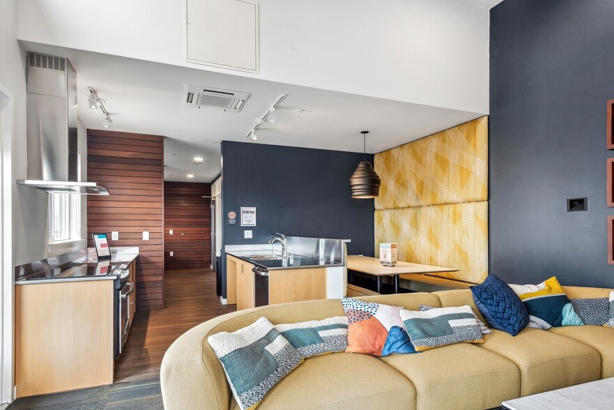 More Photos Of 1850 N 34th St, Seattle Apartments For Lease