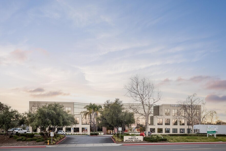 More Photos Of 27699 Jefferson Ave, Temecula Medical For Lease