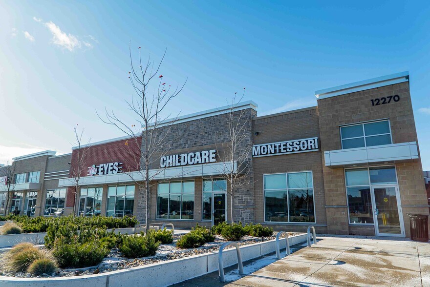 More Photos Of 12270 Yonge St, Richmond Hill Storefront For Lease