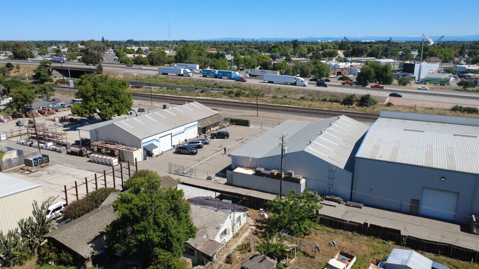 More Photos Of 3115 Railroad Ave, Ceres Warehouse For Sale