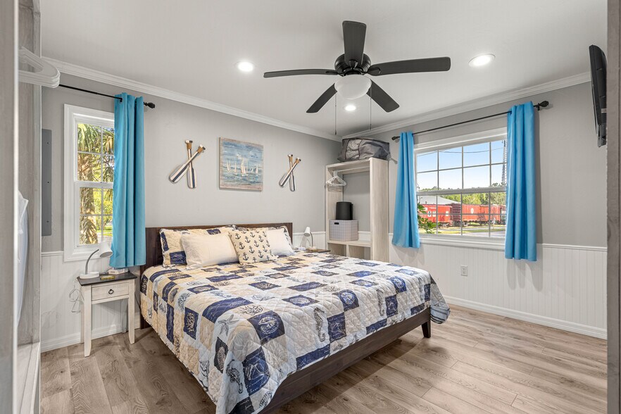 More Photos Of 110 NE Crystal St, Crystal River Specialty For Sale