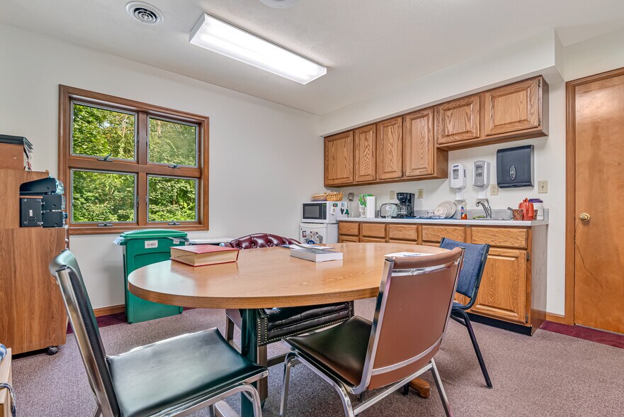 More Photos Of 371 E Brown St, East Stroudsburg Healthcare For Sale