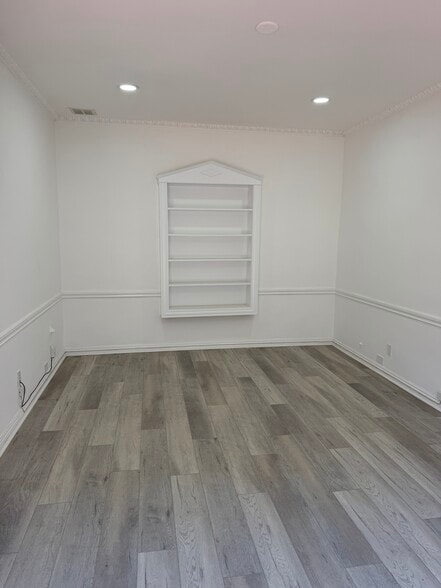 More Photos Of 9528-9546 Brighton Way, Beverly Hills Storefront Retail Office For Lease