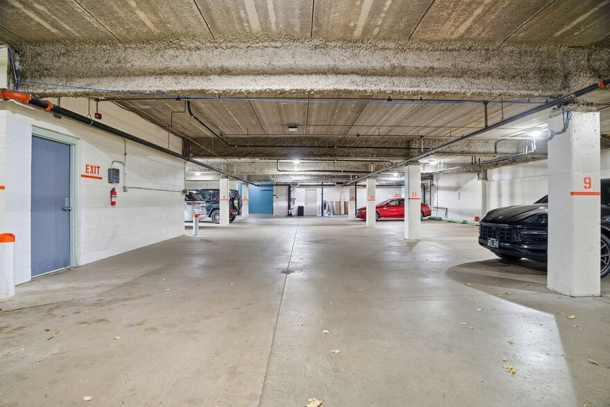 More Photos Of 941 Hillwind Rd NE, Minneapolis Medical For Sale