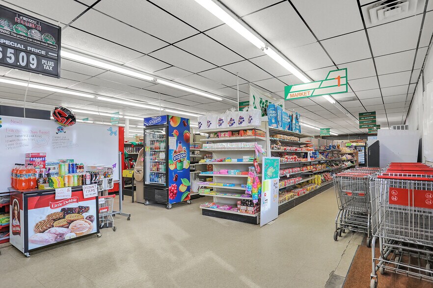 More Photos Of 9135 S Mill Rd, Knightstown Supermarket For Sale