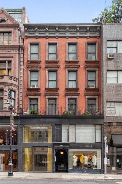 More Photos Of 833 Madison Ave, New York Storefront Retail Residential For Lease