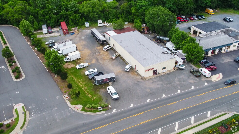 More Photos Of 871 E Main St, Purcellville Storefront For Sale