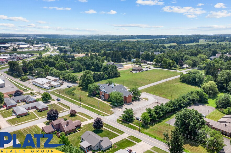 More Photos Of 750 E Park Ave, Columbiana Medical For Sale