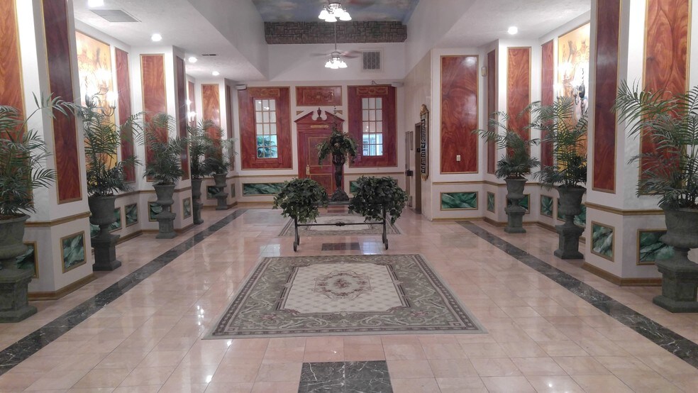 More Photos Of 1108 Olive St, Saint Louis Office For Sale