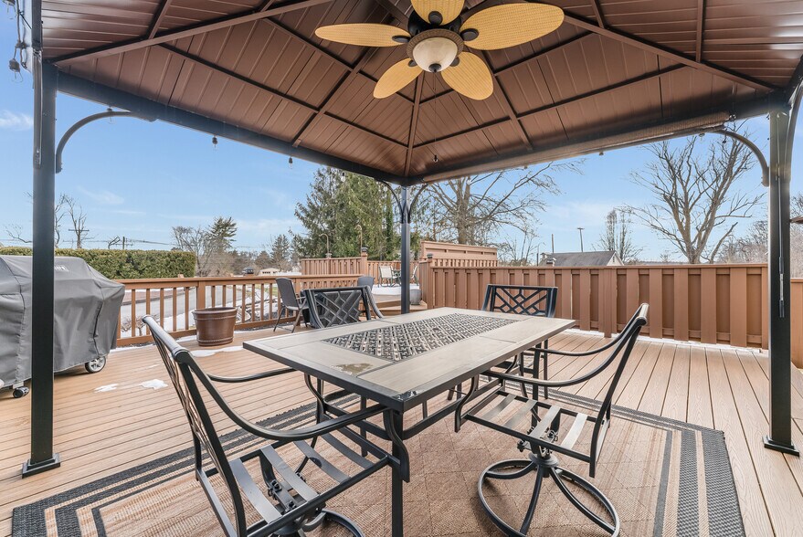 More Photos Of 5 Larison Ln, Ringoes Storefront Retail Office For Sale