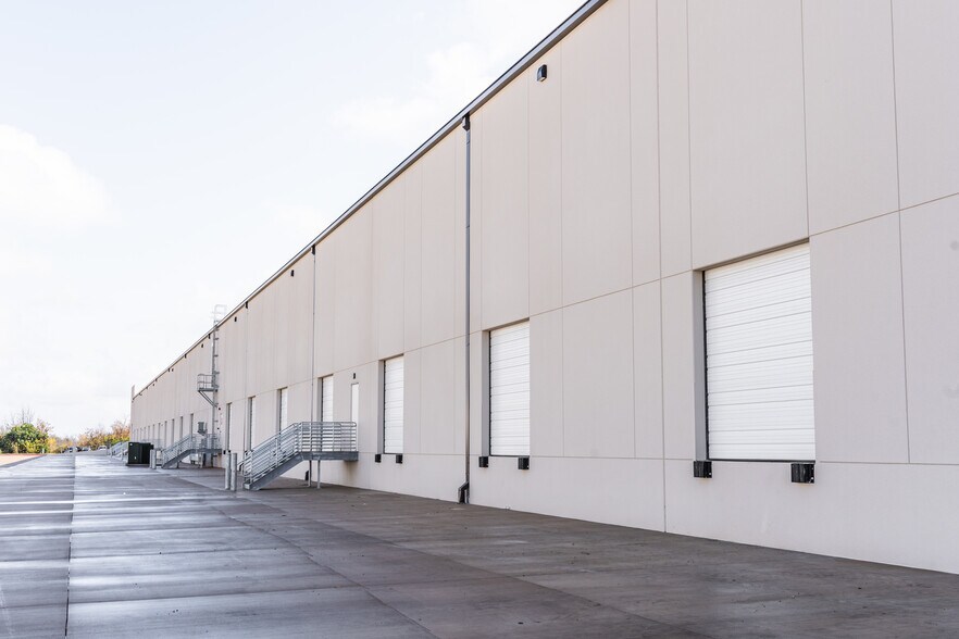 More Photos Of Hero Way West, Leander Unknown For Lease