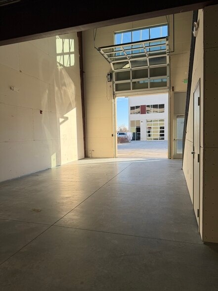 More Photos Of 6670 Holman St, Arvada Light Distribution For Sale