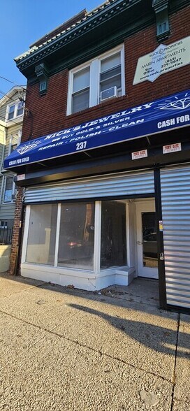 Primary Photo Of 237 Lyons Ave, Newark Storefront Retail Residential For Lease