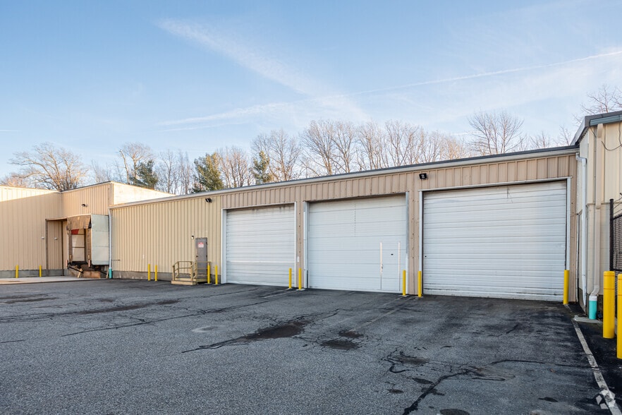 More Photos Of 97 Bancroft St, Auburn Distribution For Lease
