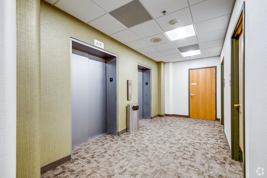 More Photos Of 6363 France Ave S, Edina Office For Sale