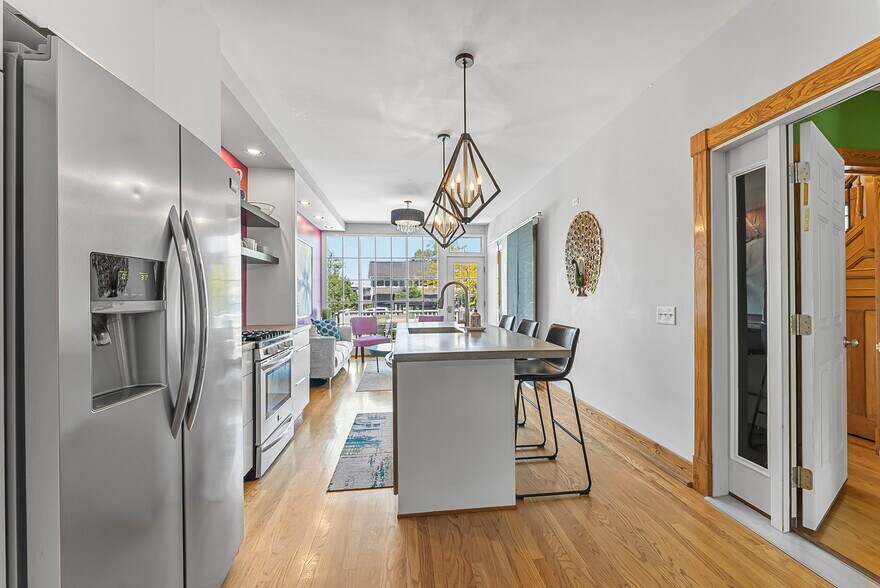 More Photos Of 601 W Front St, Traverse City Specialty For Sale