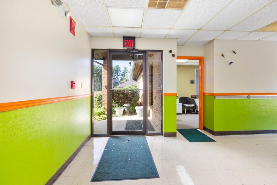 More Photos Of 415-416 Chatham Heights Rd, Fredericksburg Medical For Sale