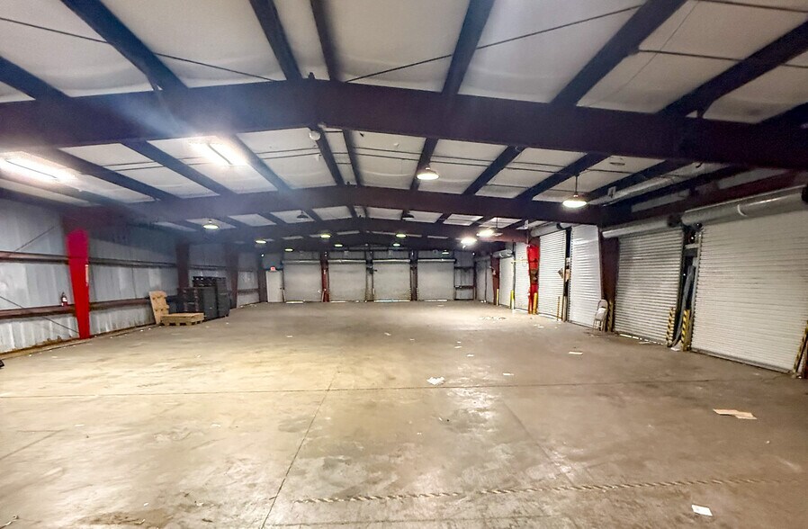 More Photos Of 1313 Putman Dr NW, Huntsville Warehouse For Lease