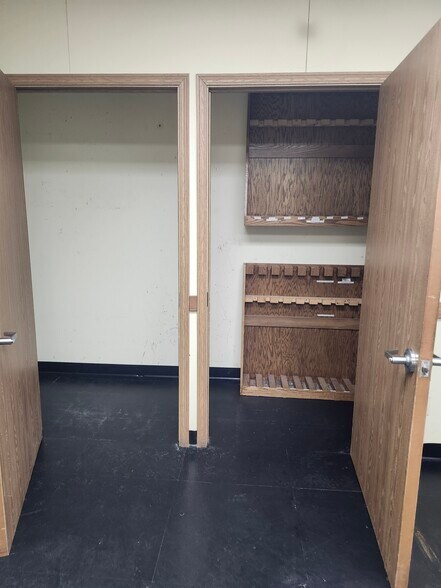 More Photos Of 826 Franklin Rd, Mercer Medical For Lease