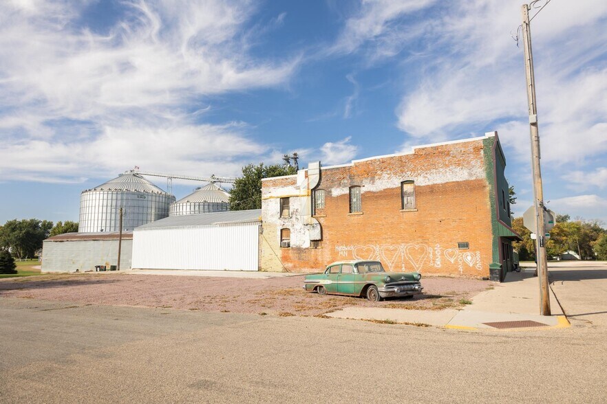 More Photos Of 103 W Main St, Hardwick Restaurant For Sale