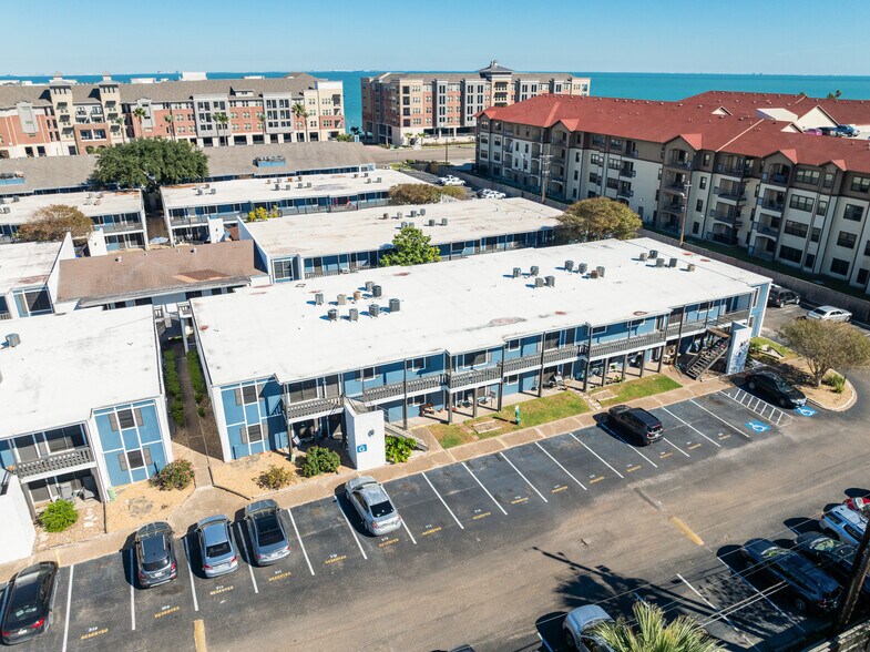 More Photos Of 4645 Ocean Dr, Corpus Christi Apartments For Sale
