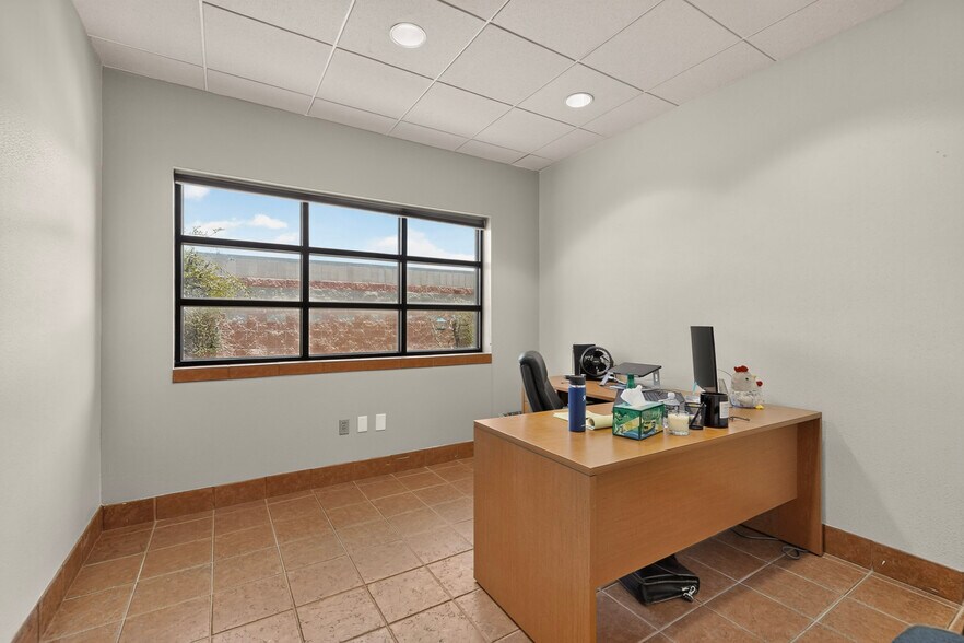 More Photos Of 6311 Montano Rd, Albuquerque Medical For Sale