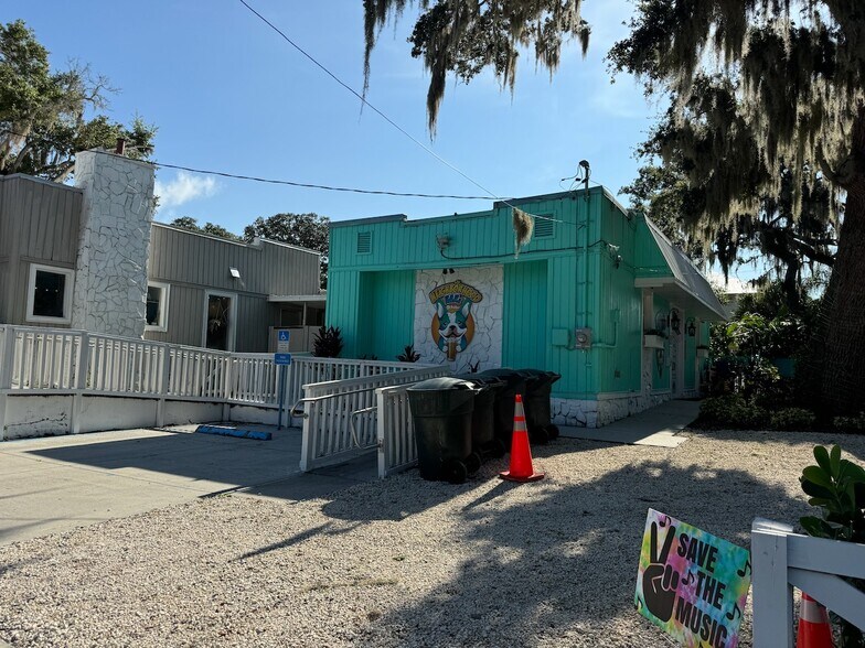 More Photos Of 132 7th Ave S, Safety Harbor Restaurant For Sale