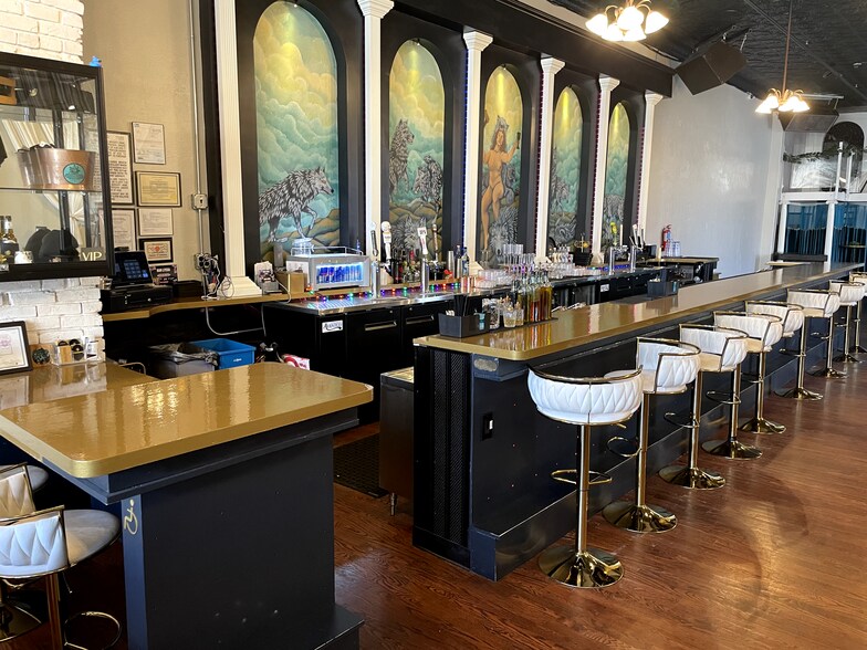 More Photos Of 120 W 4th St, Loveland General Retail For Lease