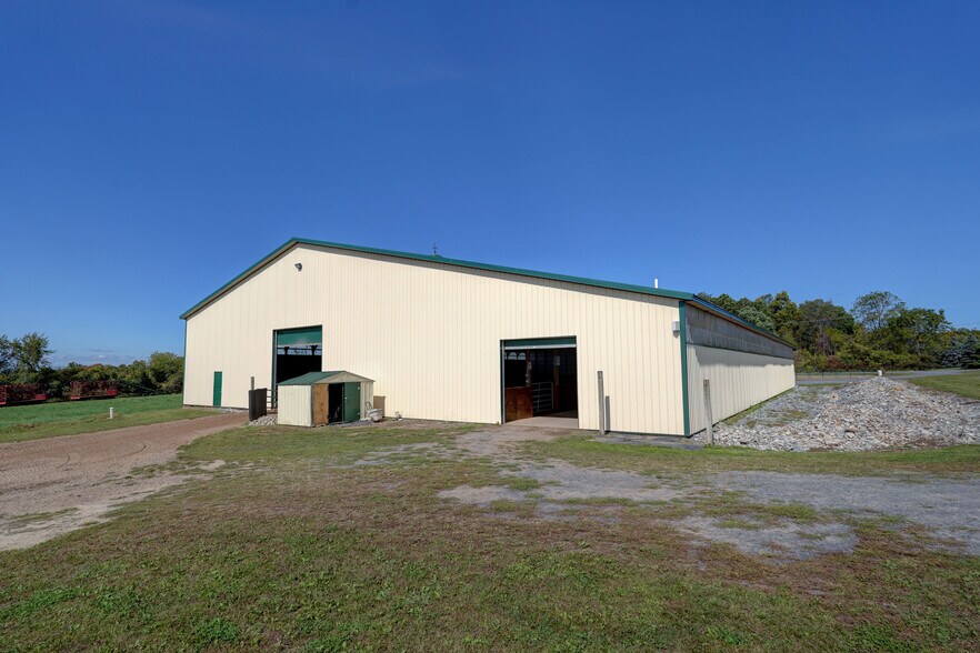 More Photos Of 1262 Fitzpatrick Rd, Auburn Specialty For Sale