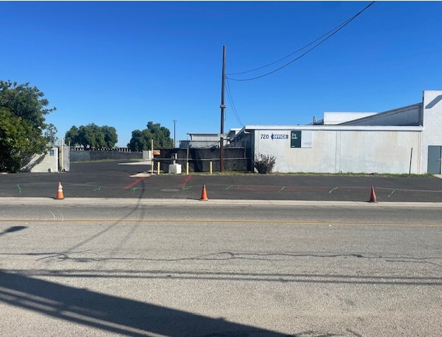 More Photos Of 720 Pacific Ave, Oxnard Warehouse For Sale