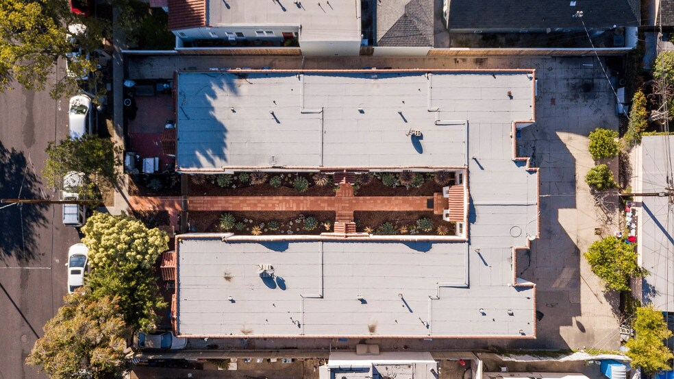 More Photos Of 2313 S Catalina St, Los Angeles Apartments For Sale