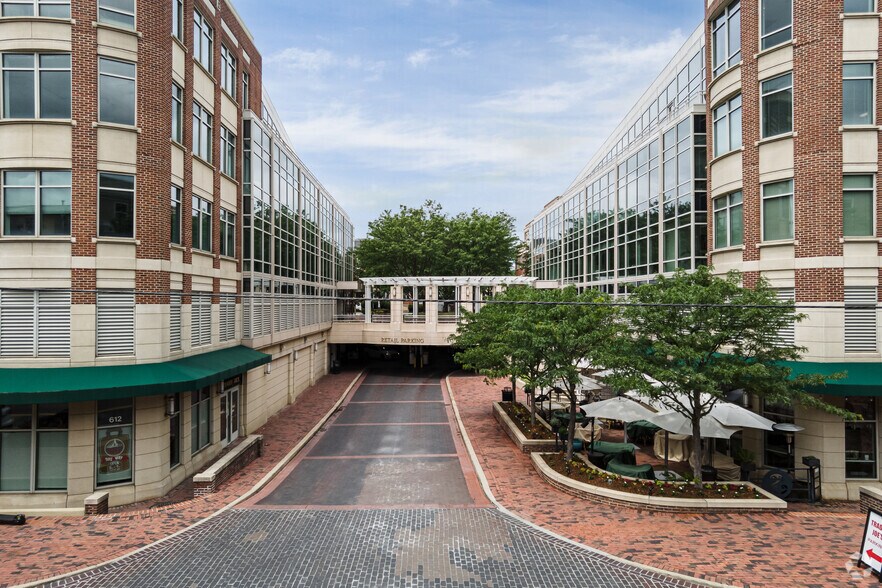 More Photos Of 675 N Washington St, Alexandria Unknown For Lease