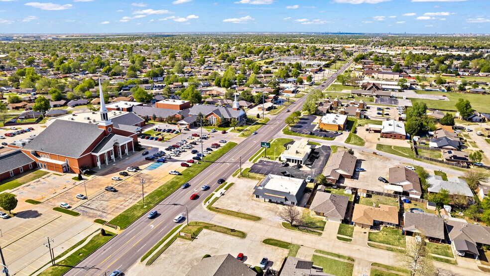 More Photos Of 8720 S Penn Ave, Oklahoma City Office For Sale