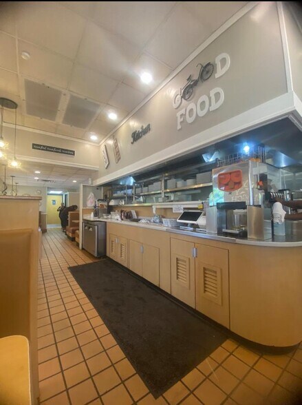 More Photos Of 3501 E Busch Blvd, Tampa Restaurant For Sale