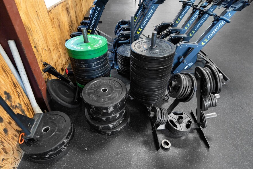 More Photos Of 140 NE Yellow Pine Ave, Madison Restaurant For Sale