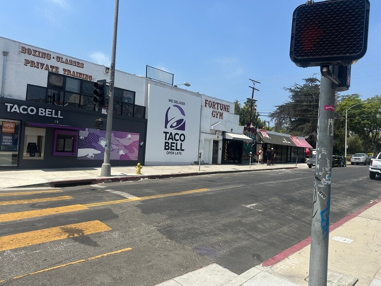 More Photos Of 7801 Melrose Ave, Los Angeles Restaurant For Lease