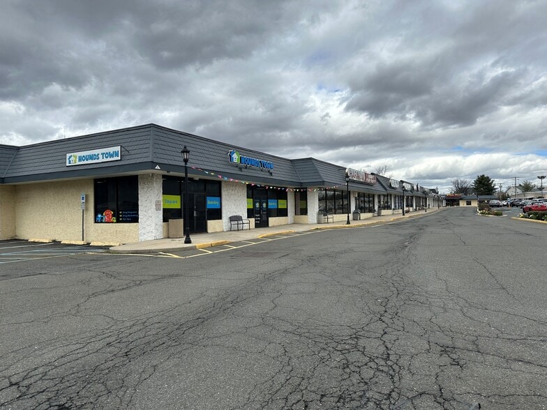 More Photos Of 419 Route 34 S, Matawan Unknown For Lease