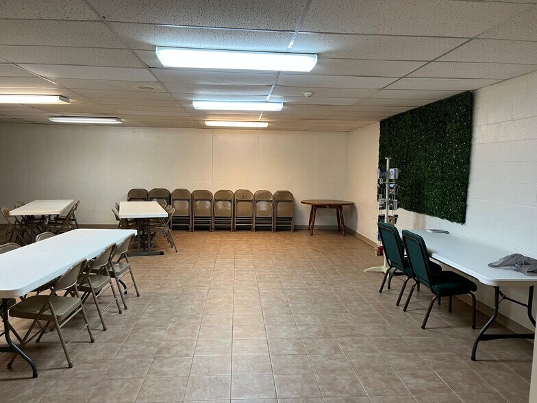 More Photos Of 5025 Jacksboro Hwy, Fort Worth Religious Facility For Sale