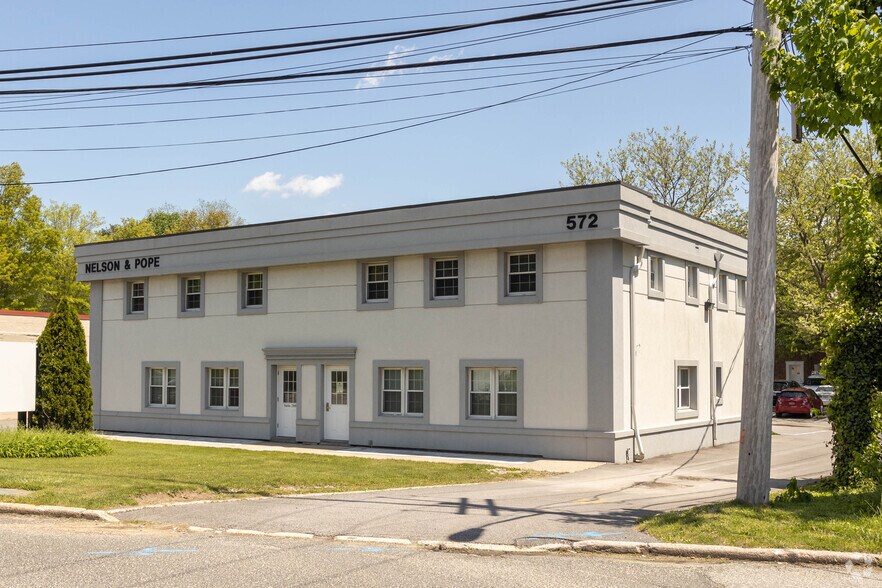 Primary Photo Of 568-572 Walt Whitman Rd, Melville Office For Sale