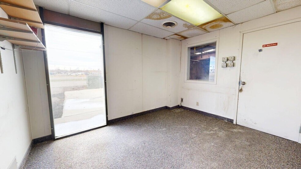 More Photos Of 119 S Washington Ave, Laurel Manufacturing For Lease