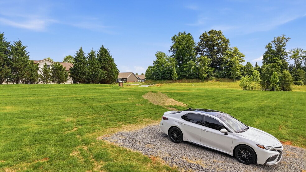 More Photos Of 1415 E Jackson Blvd, Jonesborough Land For Sale