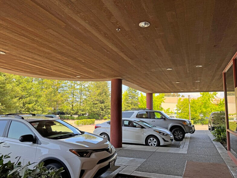More Photos Of 50 Professional Center Dr, Rohnert Park Office For Lease