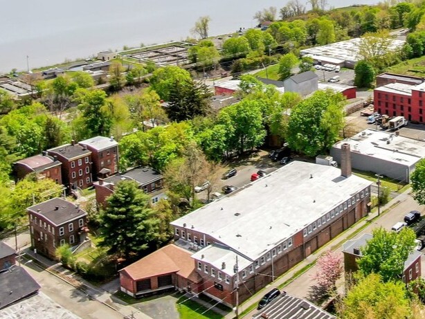 More Photos Of 24 Johnes St, Newburgh Light Manufacturing For Lease