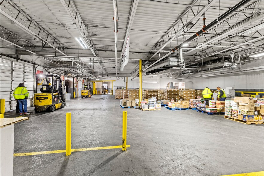 More Photos Of 1601 E 4th Ave, El Paso Industrial For Sale