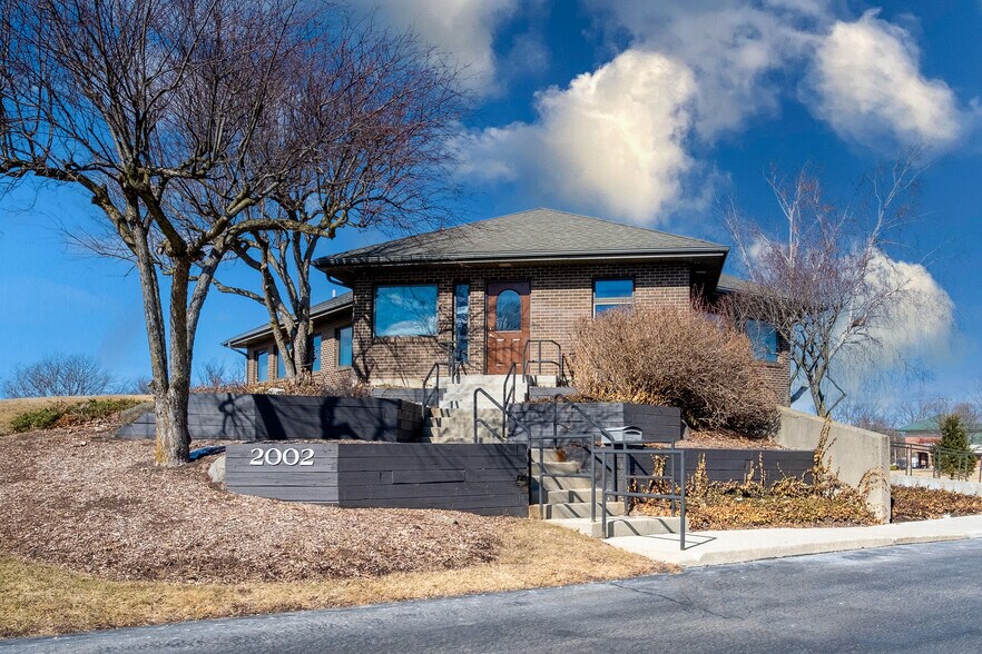 Primary Photo Of 2002 Holian Dr, Spring Grove Office For Lease