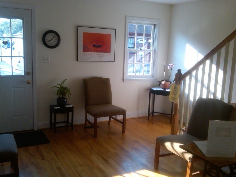 More Photos Of 217 S King St, Leesburg Office For Lease