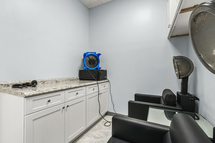 More Photos Of 20 Marietta St NW, Atlanta Apartments For Sale