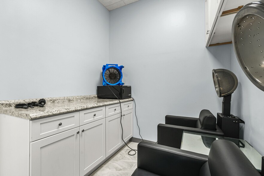 More Photos Of 20 Marietta St NW, Atlanta Apartments For Sale